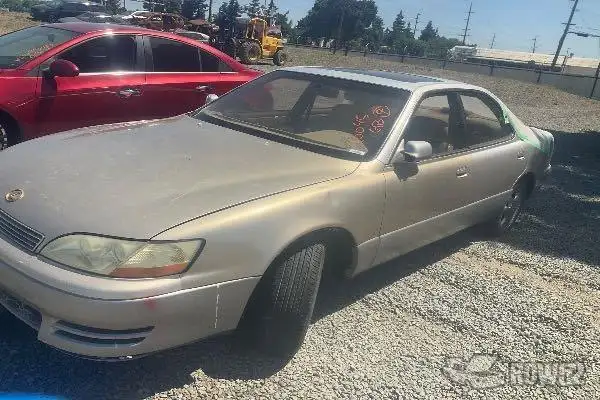 Photo of 1994 Lexus ES 300