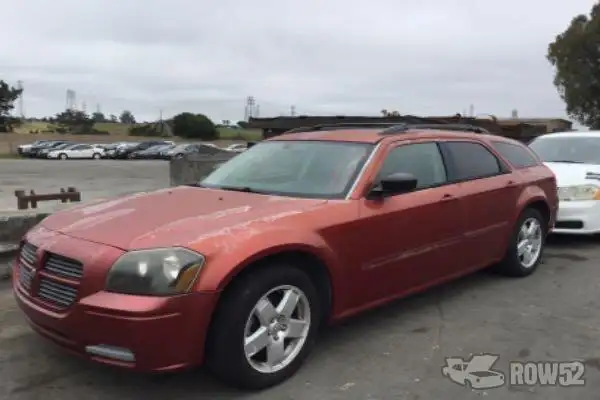 Photo of 2005 Dodge Magnum