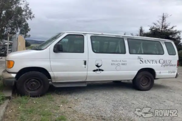 Photo of 2004 Ford Econoline