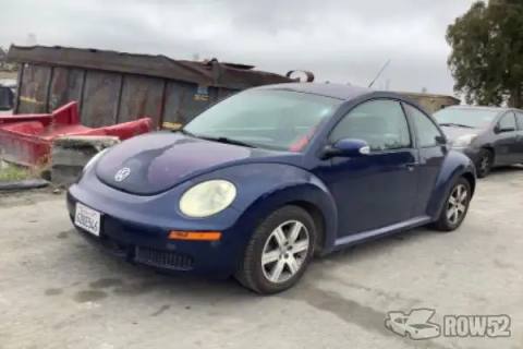 Photo of 2006 Volkswagen New Beetle