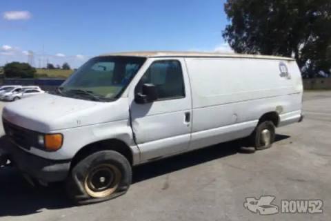 Photo of 2004 Ford Econoline