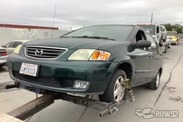 Photo of 2000 Mazda MPV
