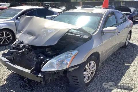 Photo of 2011 Nissan Altima