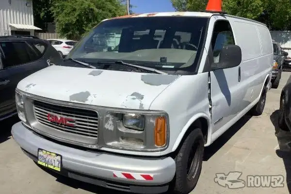 Photo of 2001 GMC Savana