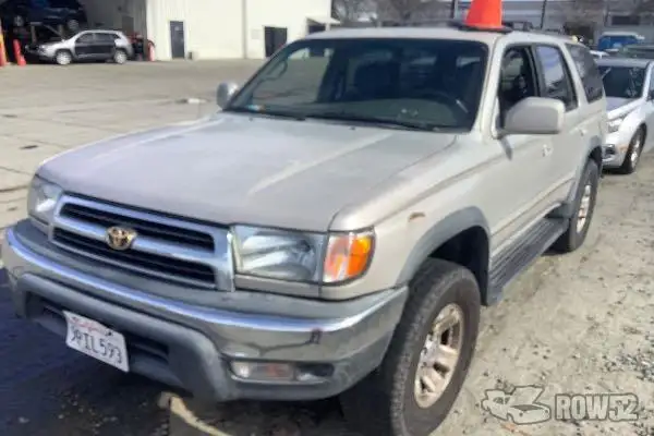 Photo of 2000 Toyota 4Runner