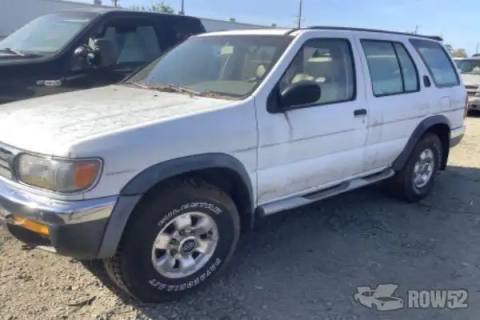 Photo of 1998 Nissan Pathfinder