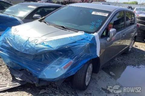 Photo of 2010 Nissan Versa