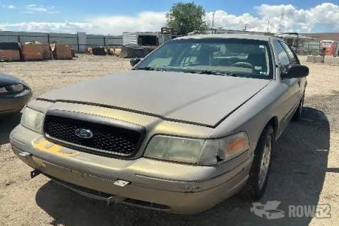 Photo of 2006 Ford Crown Victoria