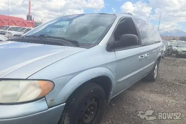 Photo of 2001 Chrysler Town & Country