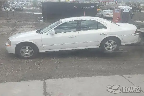 Photo of 2000 Lincoln LS