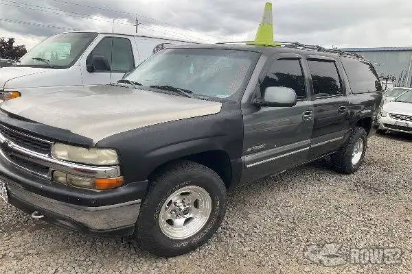 Photo of 2004 Chevrolet Suburban