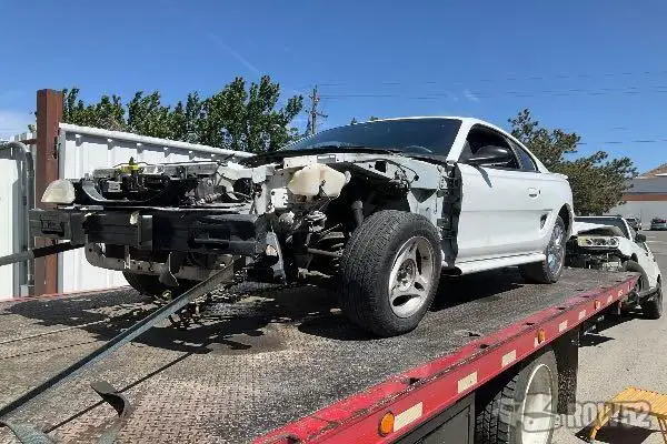 Photo of 1998 Ford Mustang