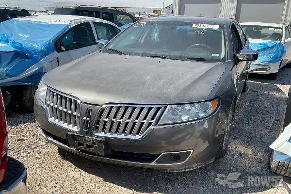 Photo of 2010 Lincoln MKZ