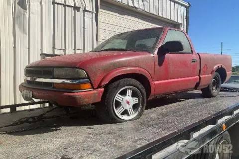 Photo of 1998 Chevrolet S10 Pickup
