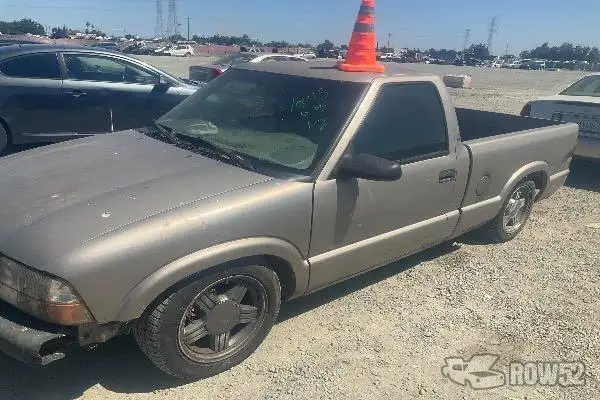 Photo of 2000 GMC Sonoma
