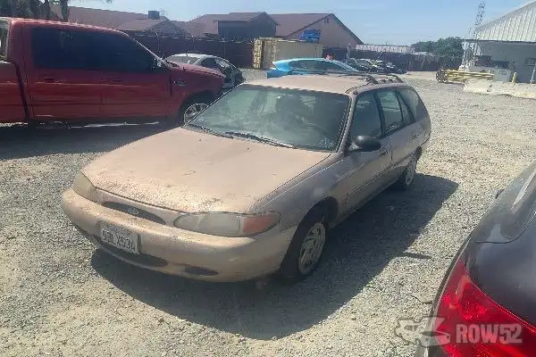 Photo of 1997 Ford Escort Wagon