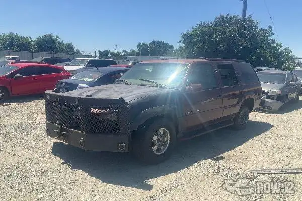 Photo of 2000 Cadillac Escalade