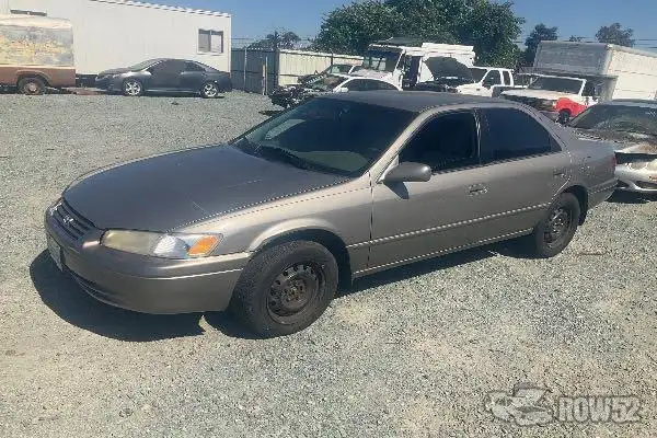 Photo of 1998 Toyota Camry