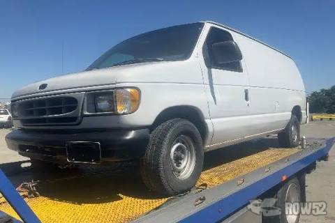 Photo of 1999 Ford Econoline