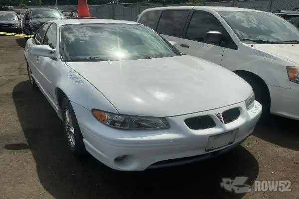 Photo of 2000 Pontiac Grand Prix