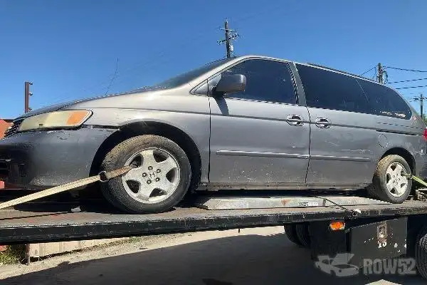 Photo of 1999 Honda Odyssey