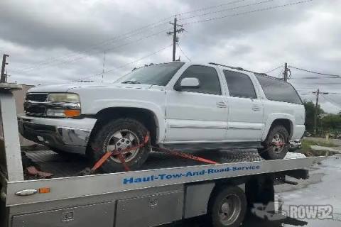Photo of 2002 Chevrolet Suburban