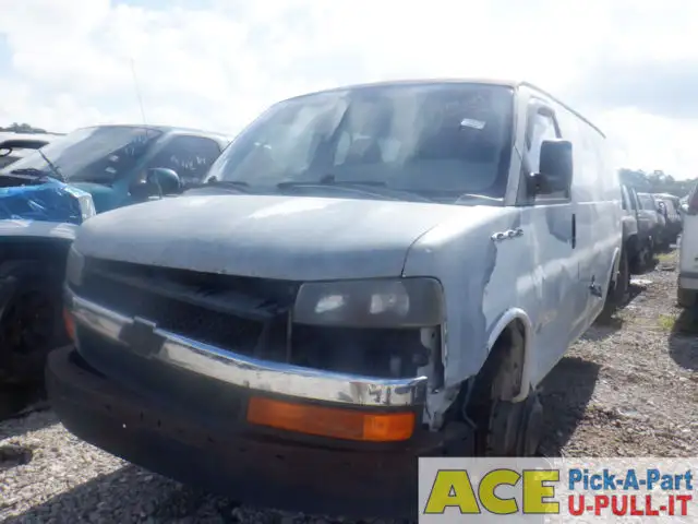 Photo of 2004 Chevrolet Express 1500 Van
