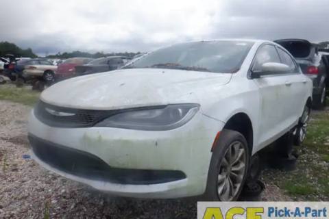 Photo of 2015 Chrysler 200