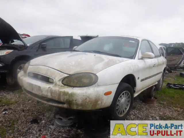 Photo of 1998 Ford Sable