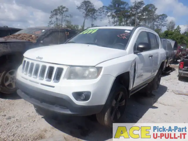 Photo of 2014 Jeep Compass
