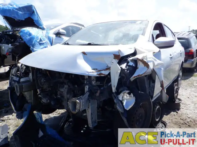 Photo of 2016 Nissan Versa
