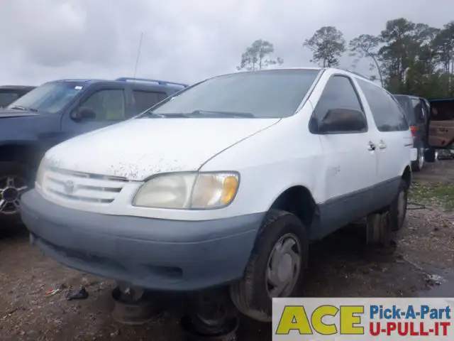 Photo of 2003 Toyota Sienna