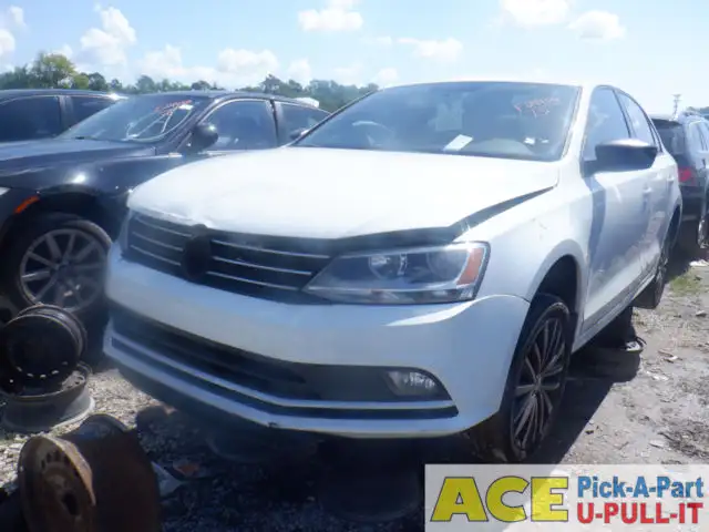 Photo of 2015 Volkswagen Jetta