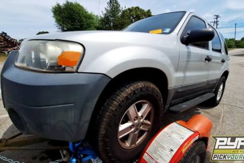 Photo of 2005 Ford Escape