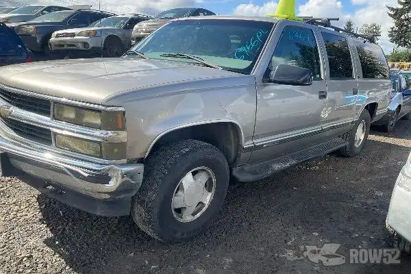 Photo of 1999 Chevrolet Suburban