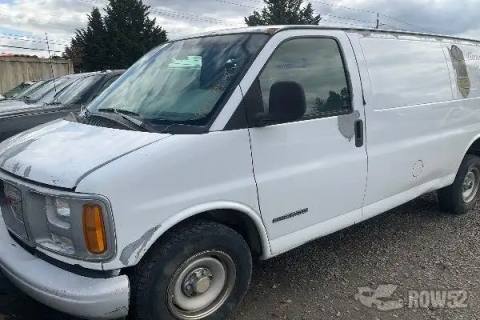 Photo of 1999 GMC Savana