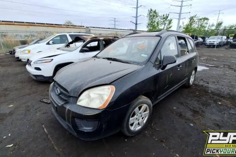 Photo of 2007 Kia Rondo
