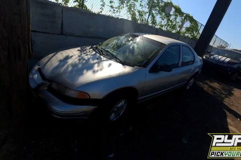 Photo of 2000 Dodge Stratus