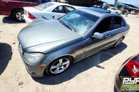 Photo of 2011 Mercedes-Benz C300