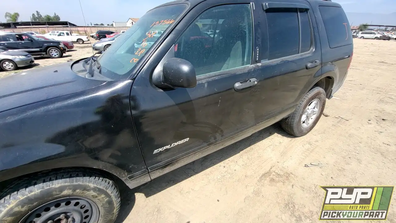 Photo of 2004 Ford Explorer
