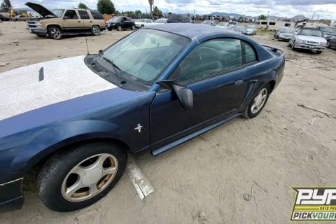 Photo of 2002 Ford Mustang