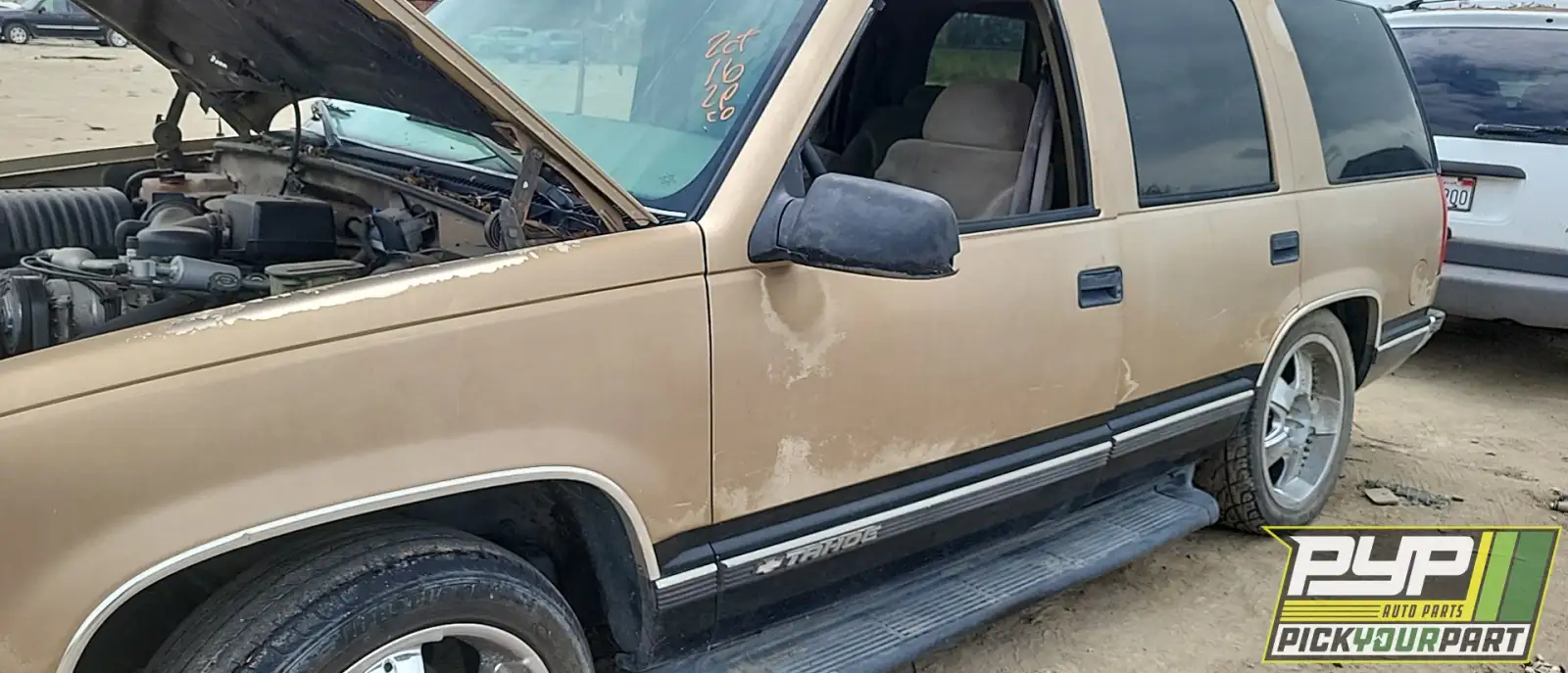 Photo of 1999 Chevrolet Tahoe