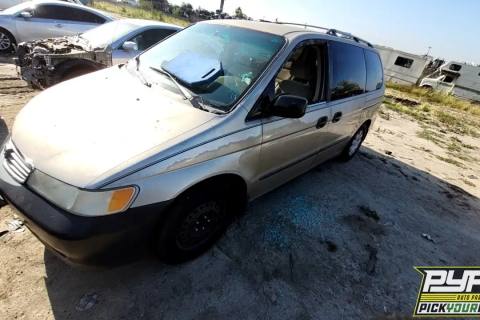 Photo of 2000 Honda Odyssey