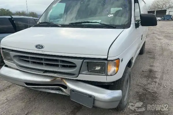 Photo of 1999 Ford Econoline