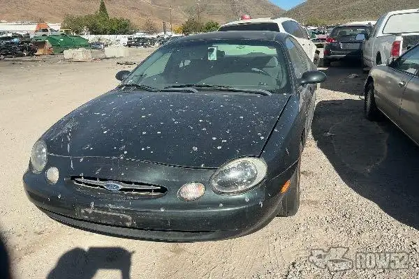 Photo of 1998 Ford Taurus