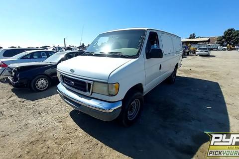Photo of 2001 Ford E-350 Econoline Club Wagon