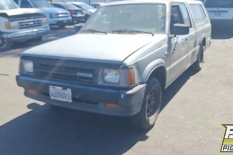 Photo of 1991 Mazda B2200
