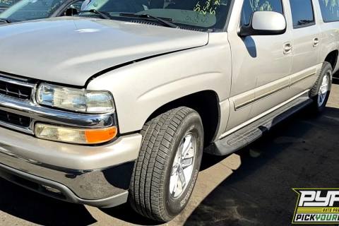 Photo of 2004 Chevrolet Suburban 1500