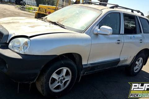 Photo of 2003 Hyundai Santa Fe