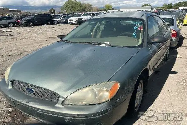Photo of 2006 Ford Taurus